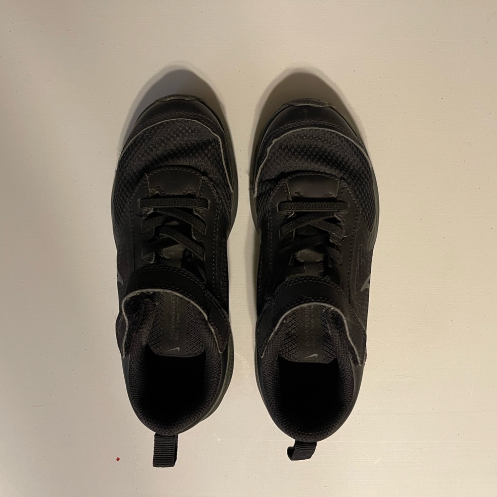 Boys Nike Sneakers Size 13C